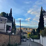 Semesterbostad Home4u Casa Cueva Alhambra
